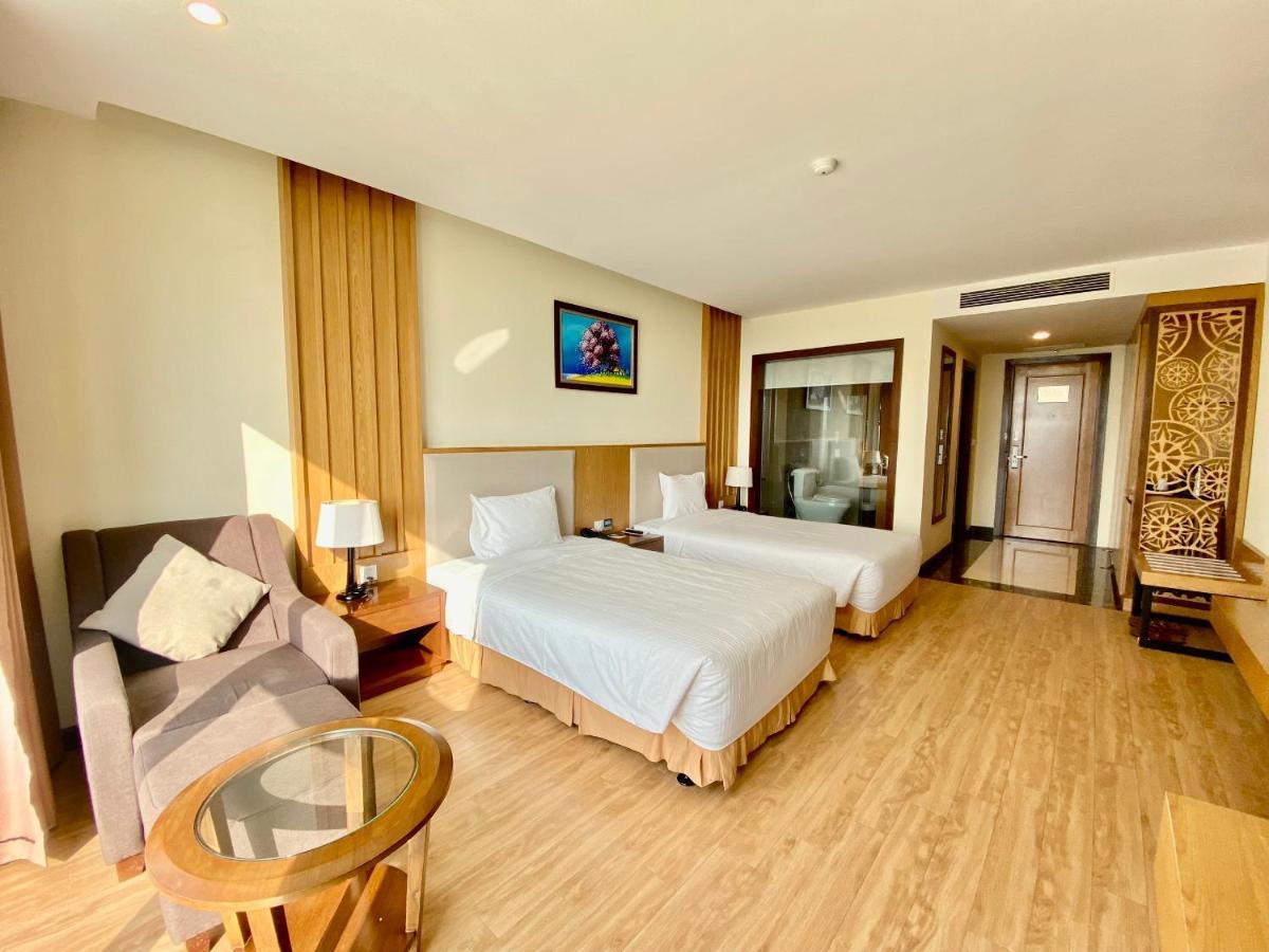 Muong Thanh Luxury Buon Ma Thuot Hotel Exteriör bild
