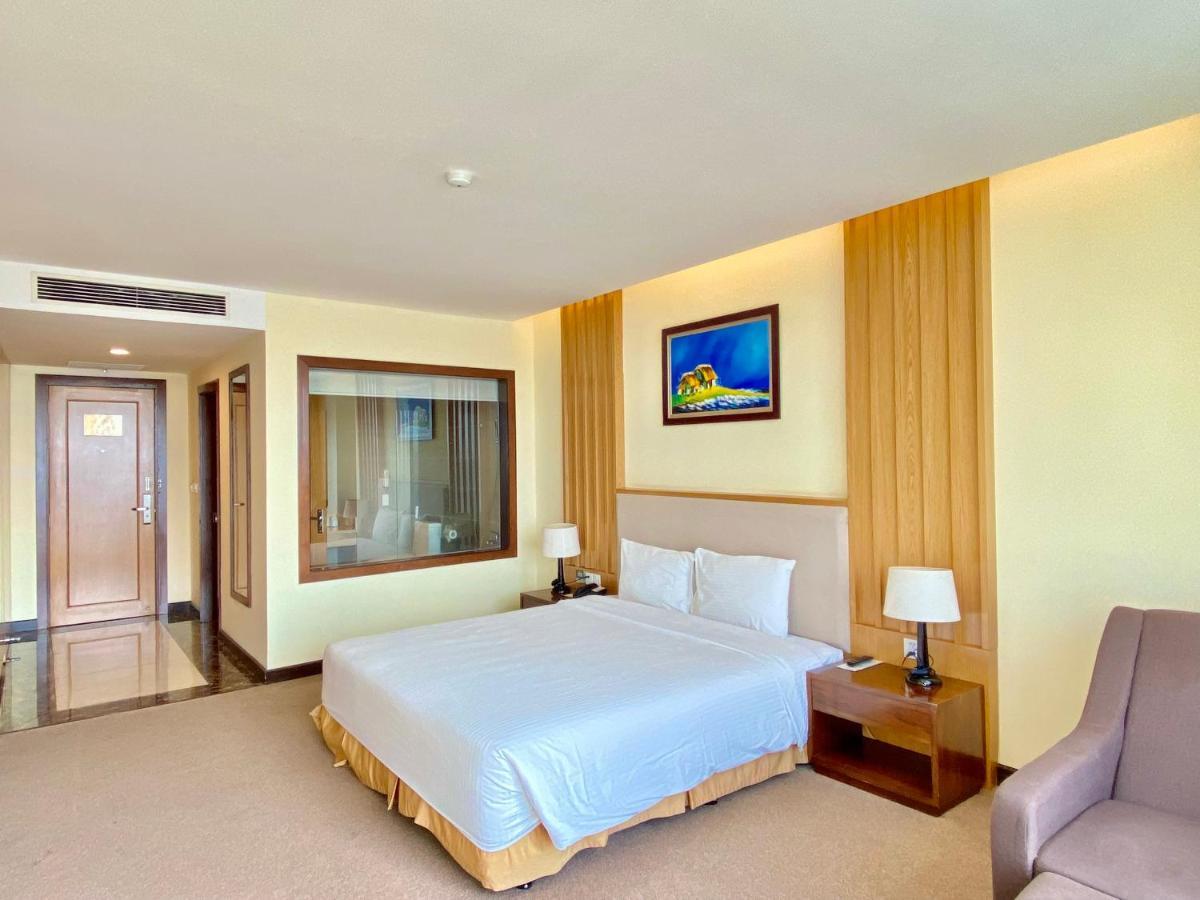 Muong Thanh Luxury Buon Ma Thuot Hotel Exteriör bild