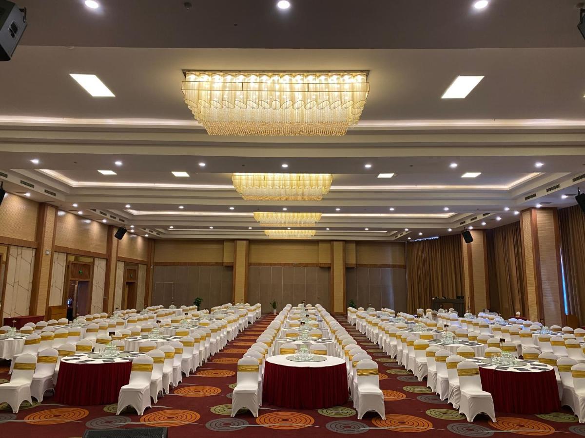 Muong Thanh Luxury Buon Ma Thuot Hotel Exteriör bild