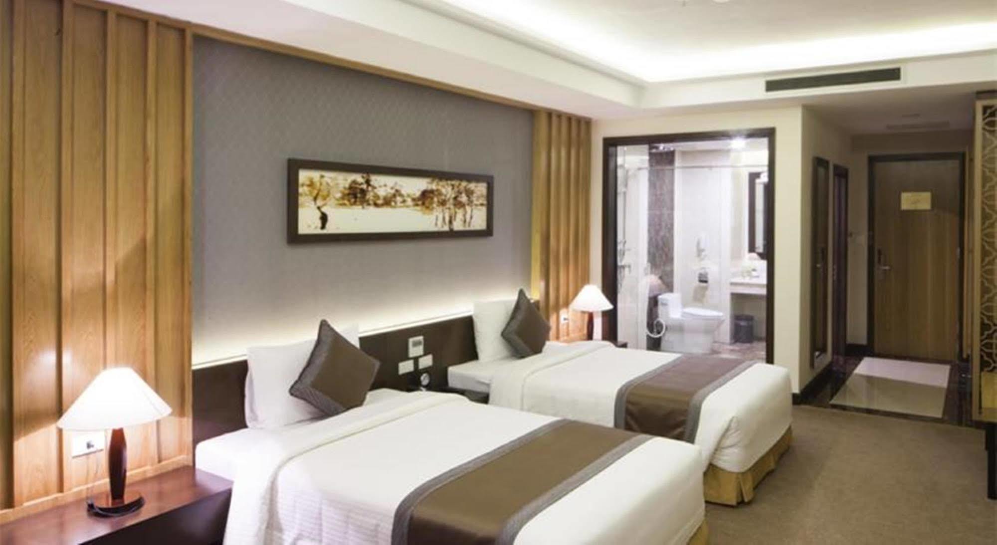 Muong Thanh Luxury Buon Ma Thuot Hotel Exteriör bild